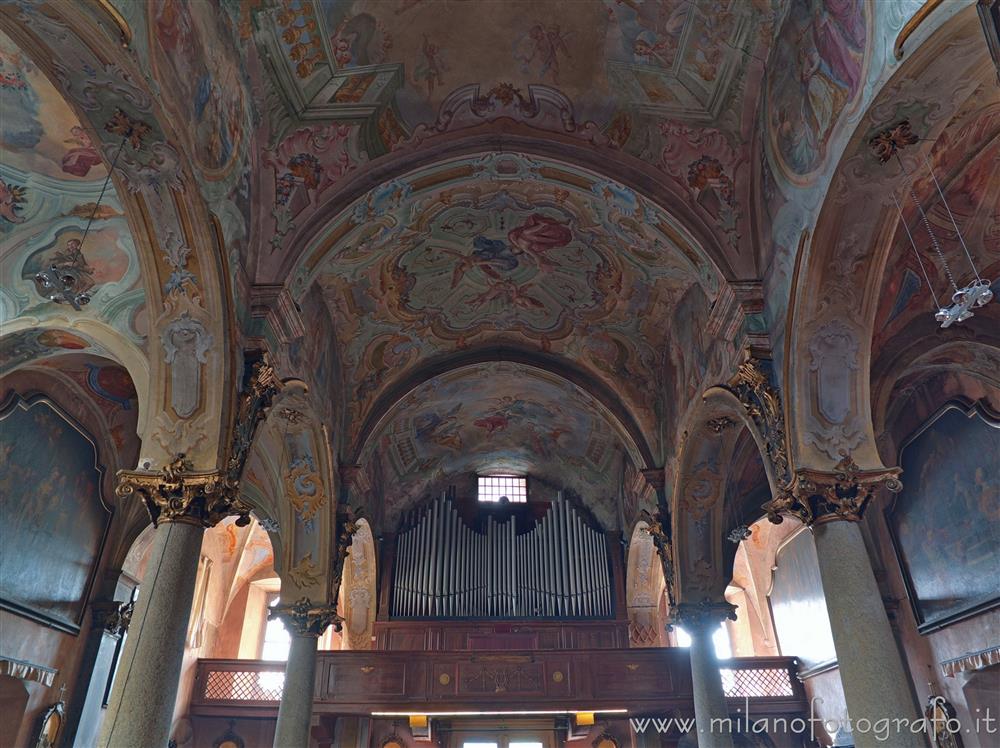 Orta San Giulio (Novara, Italy) - Frescoed vaults in the Church of Santa Maria Assunta